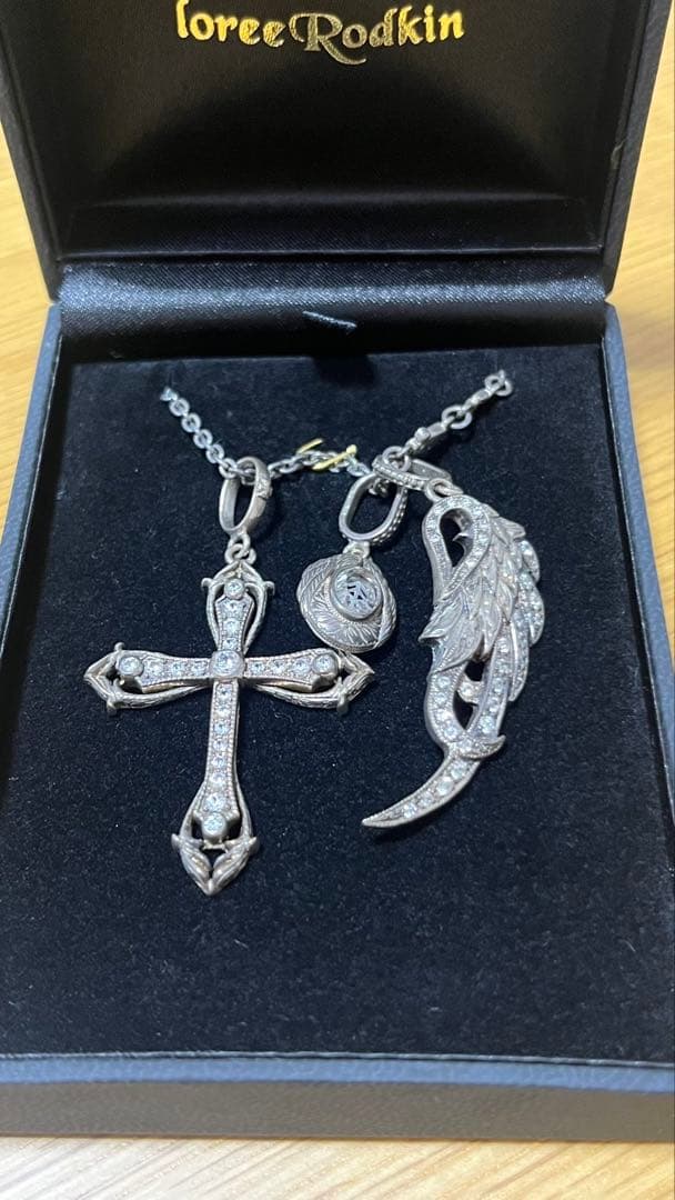 ローリーロドキン　ネックレス/シルバー925/クロス／フェザー／丸型