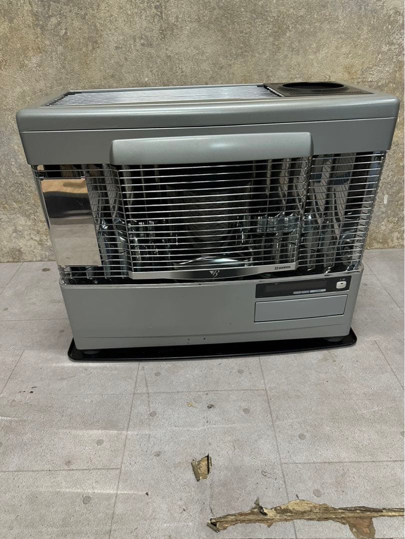 サンポット 煙突式床暖石油ストーブ UFH-779UKC