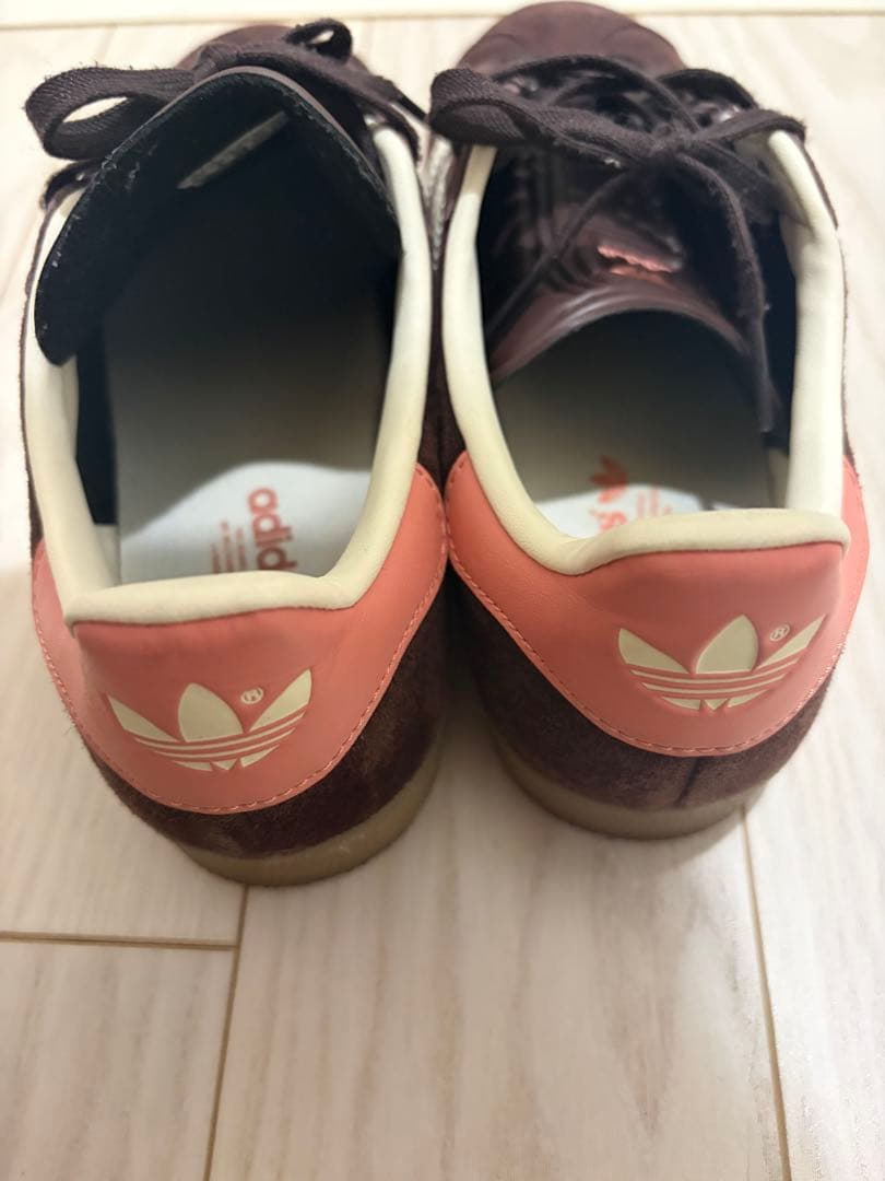 adidas ガゼル スニーカー