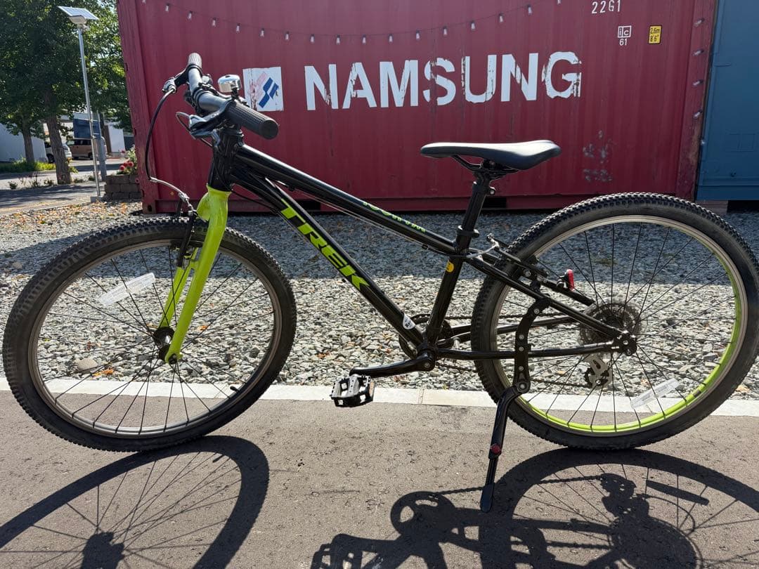 Trek キッズサイクル 黒/黄緑