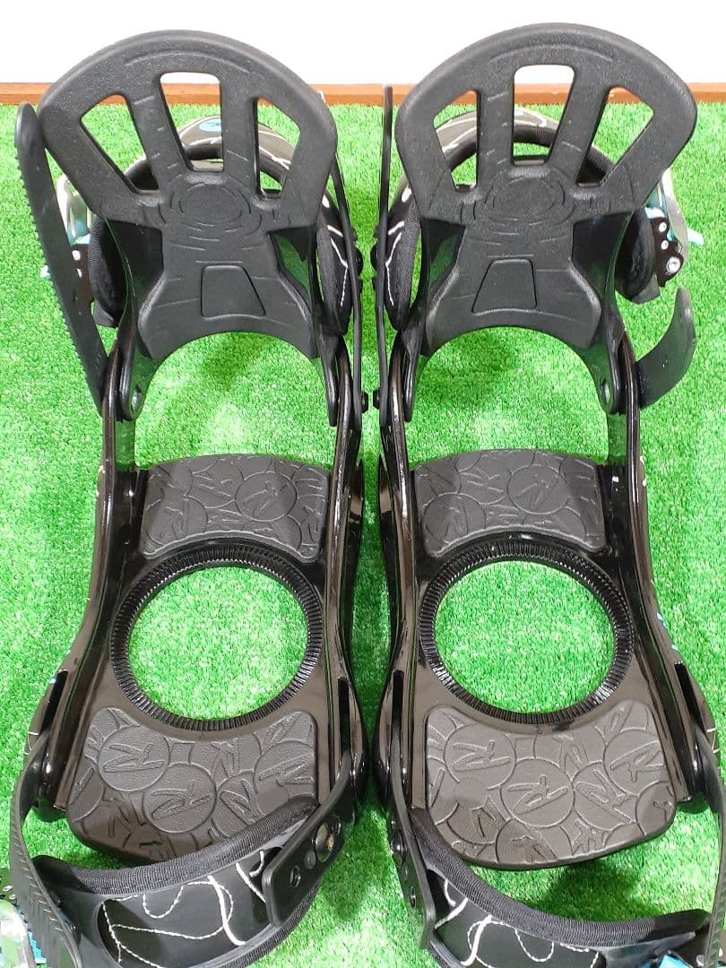 美品レベルのセットです。ボードYONEX×ビンディングROSSIGNOL