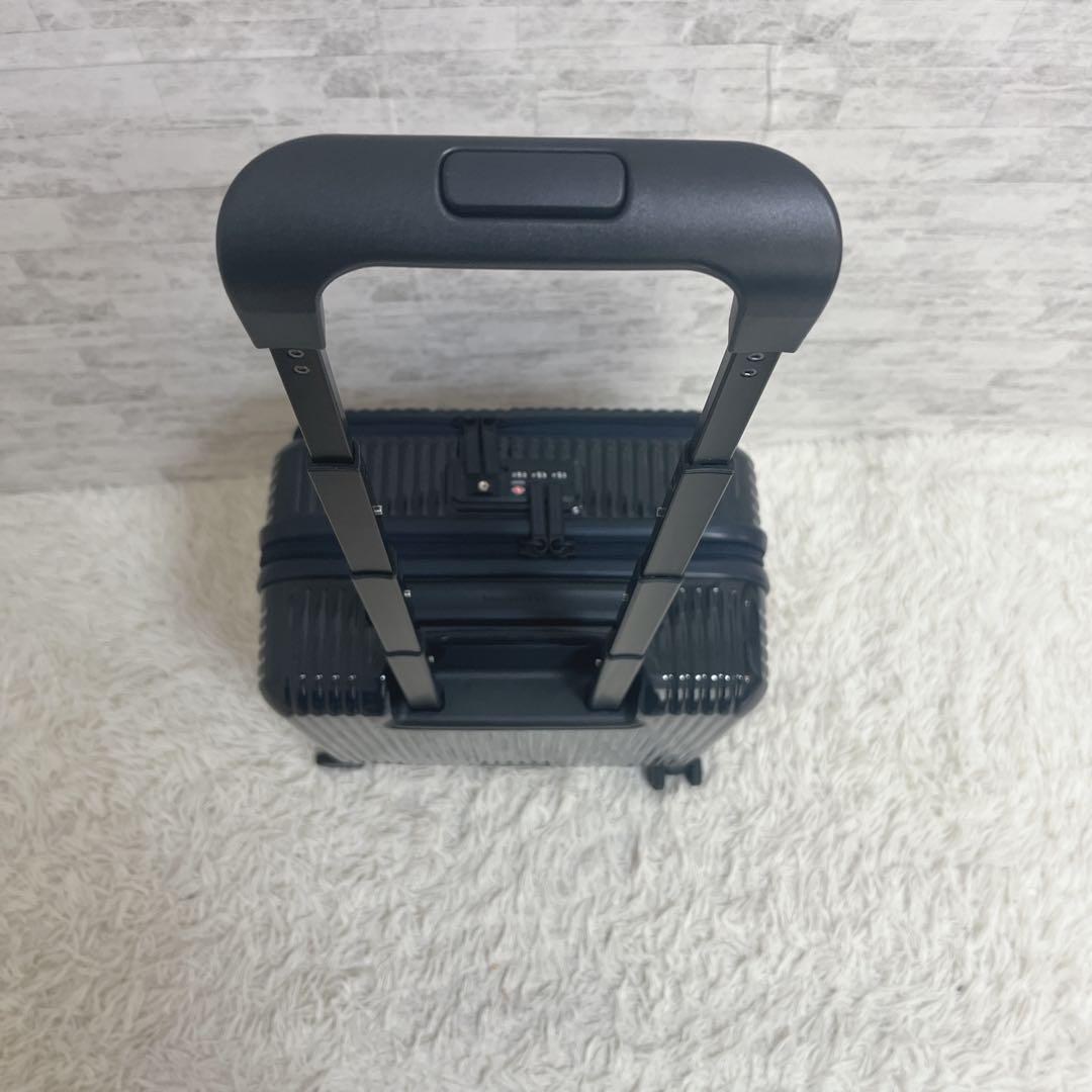 美品　イノベーター　キャリーケース　スーツケース　33L