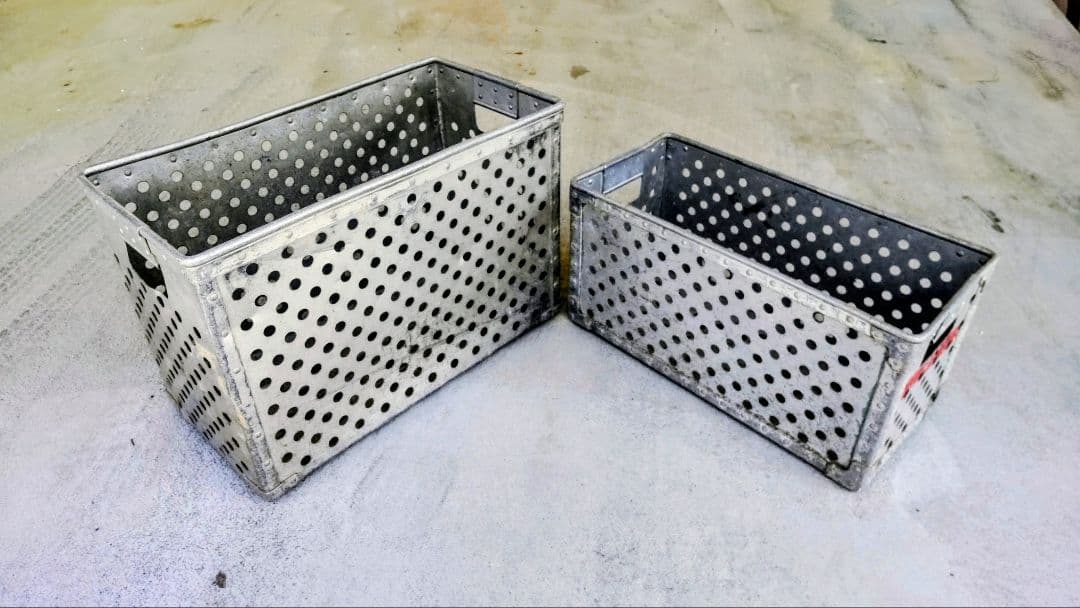 「大切に保管していました」パンチングBOX／２個／卓上シェルフ／ディスプレイ