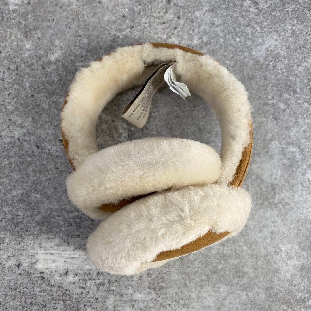 新品 UGG アグ シープスキン イヤーマフ ヘッドフォン イヤホン 有線