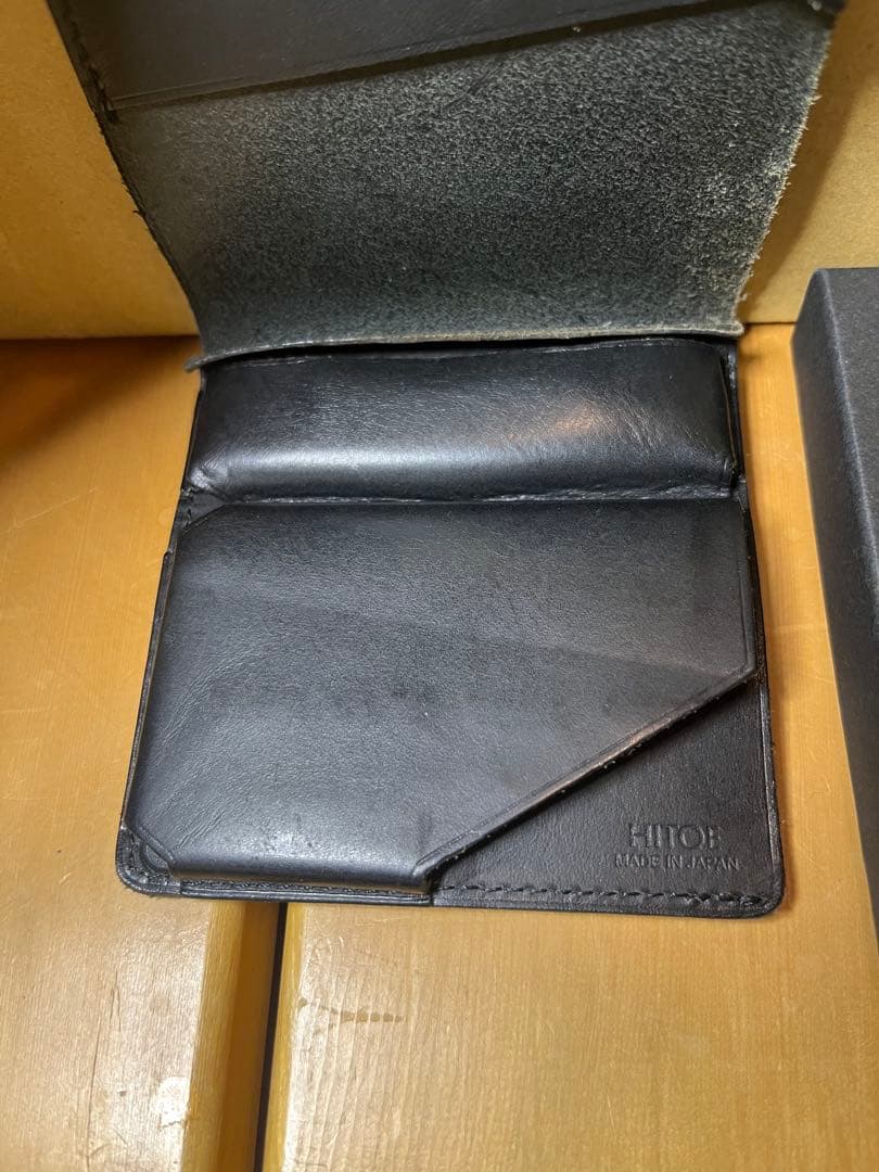 SYRINX ブラックレザー 二つ折り財布