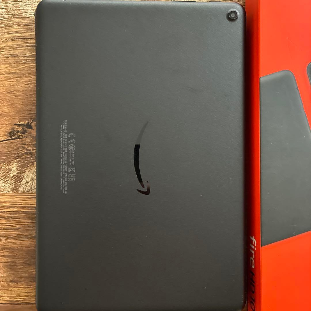 【美品】Amazon Fire HD 10 32GB 第13世代　カバー付き