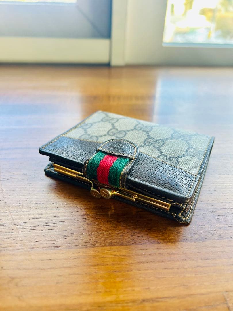 【美品】GUCCI Shelley Line 二つ折り財布