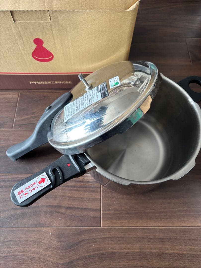 ゼロ活力なべ4.0L　アサヒ 圧力鍋 IH対応　赤白オモリ付き　レシピ本付き