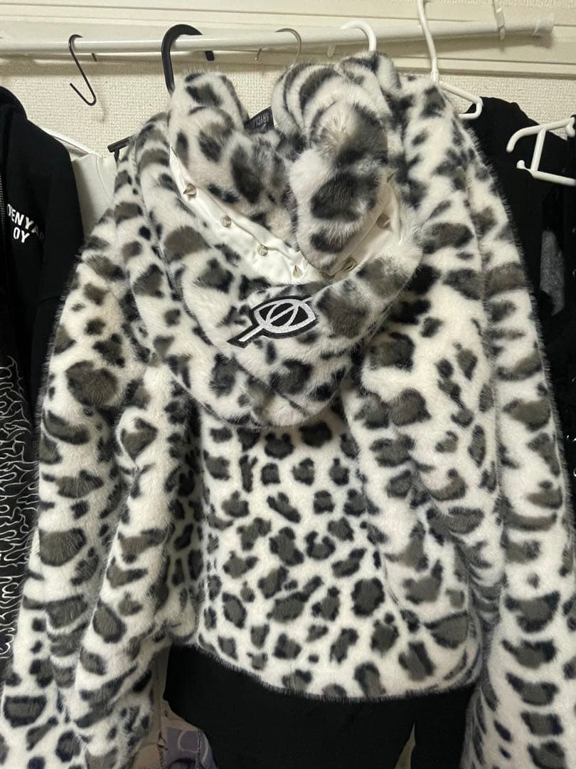 KRYclothing レオパード柄 スタッズダッフルコート