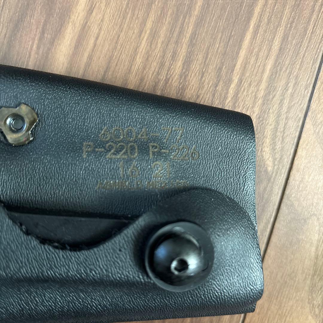 専用商品 Safariland レッグホルスターSIG P220 P226右用