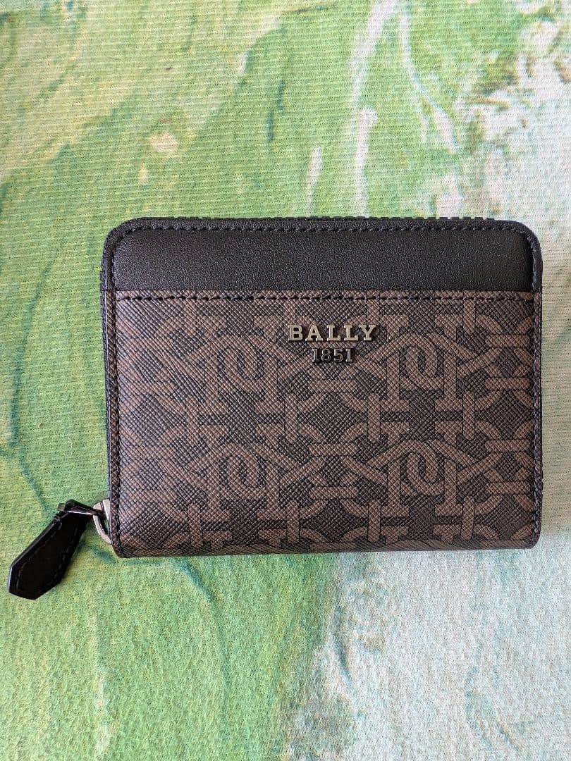 新品未使用★BALLY モノグラムショルダーウォレットケース