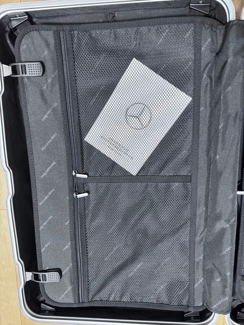 メルセデスベンツ アルミスーツケース シルバー 未使用　ぬい