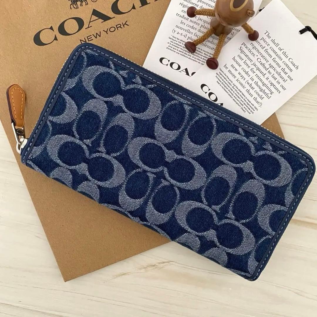 限定品！新品 COACH コーチ 長財布 デニム生地 デニムブルー