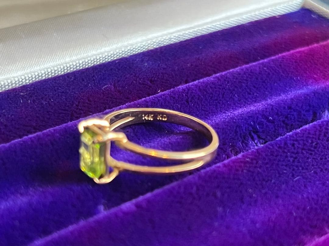 14金14K グリーン天然石 ストーン　エメラルドカット ゴールドリング指輪