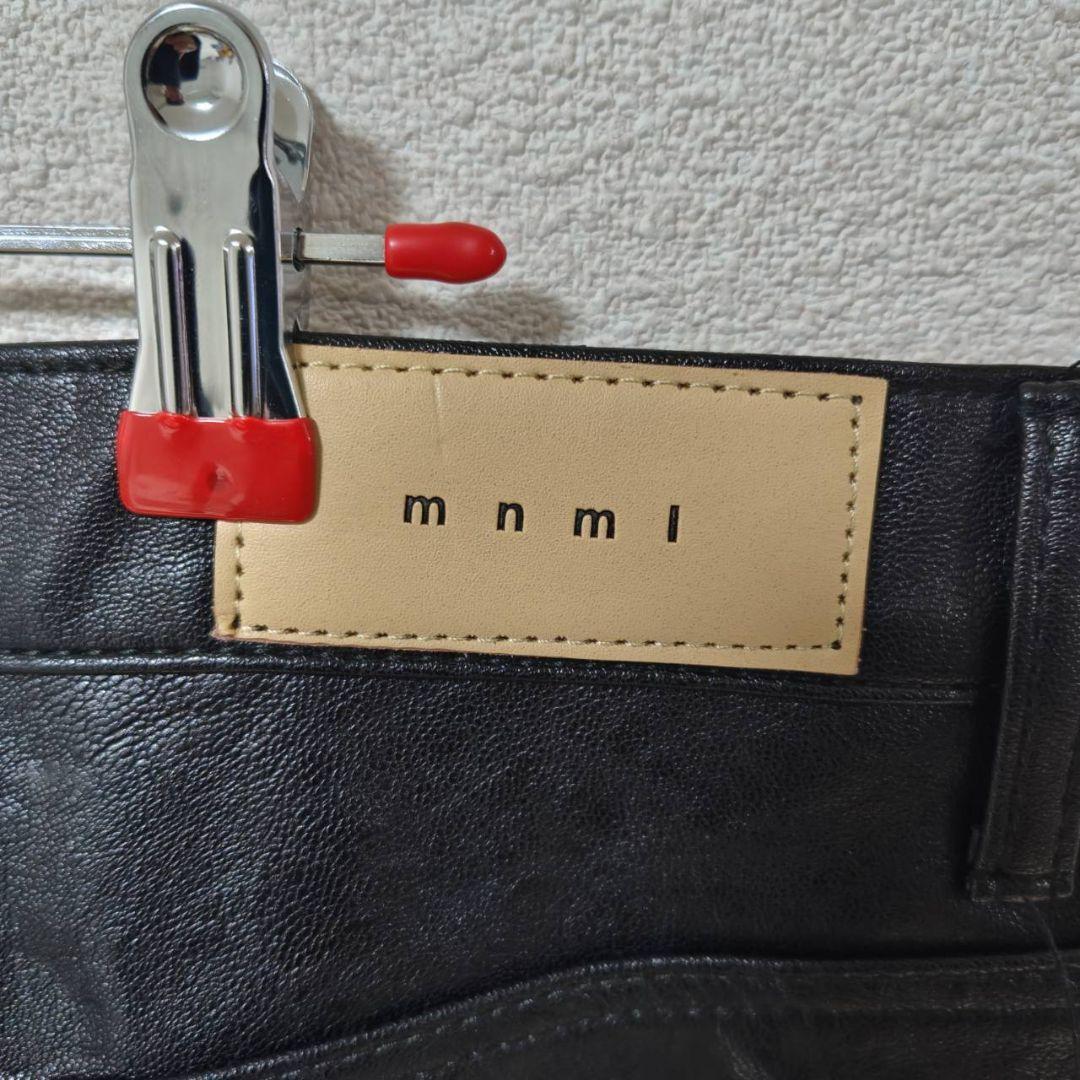 【新品タグ付き】mnml ブラックレザーフレアパンツ　32inch　ミニマル