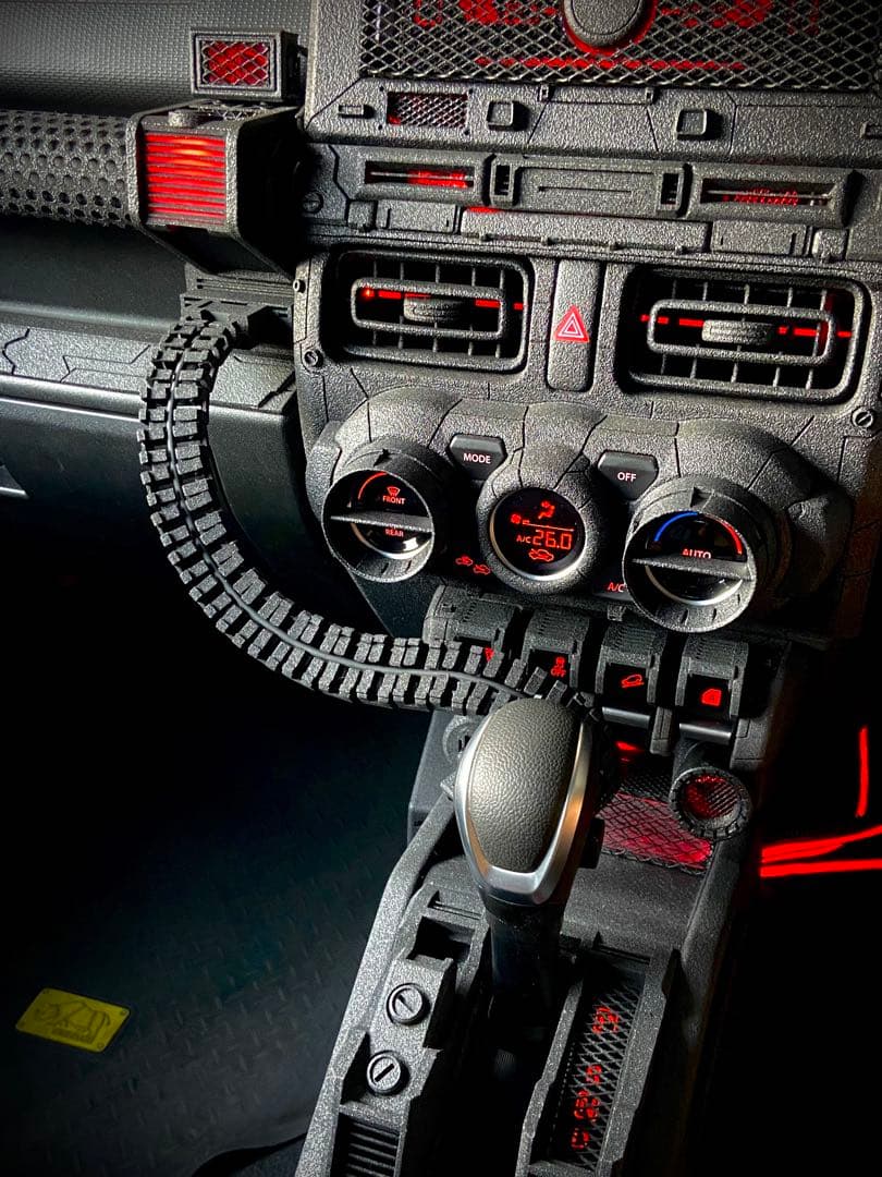 ジムニーjb64、jb74用　弾薬供給システム風USBケーブルカバー