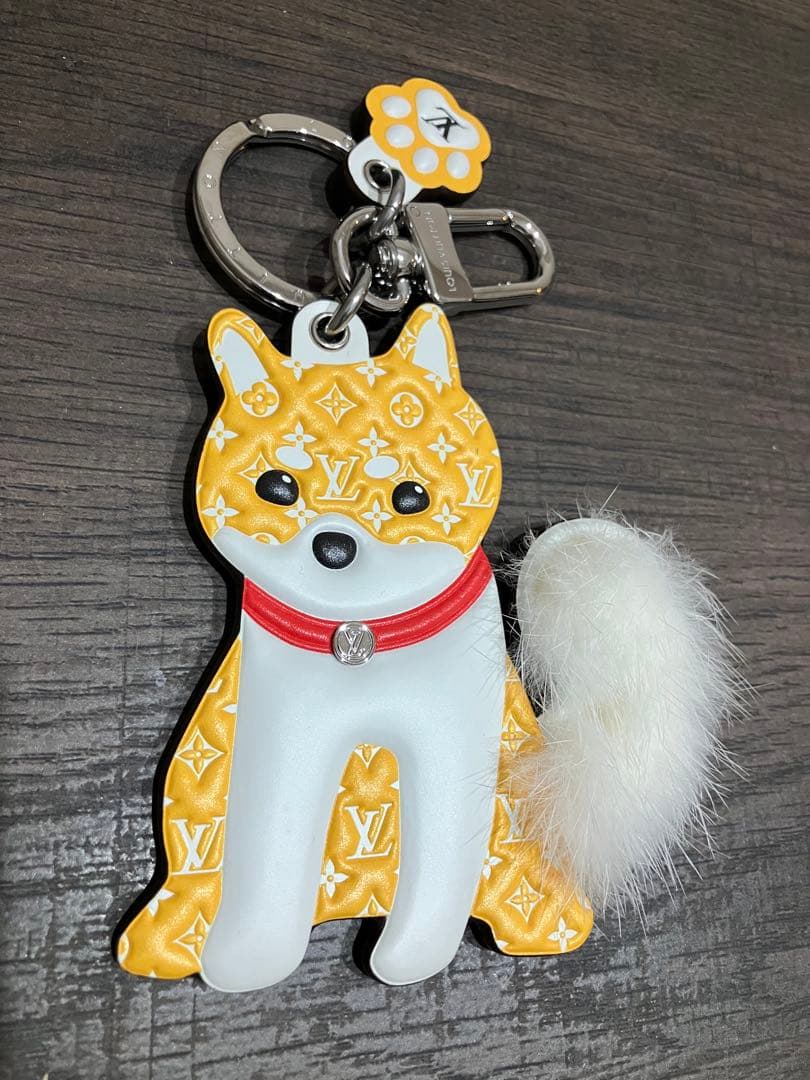 【ほぼ未使用】Louis Vuitton 犬型キーホルダー M01199