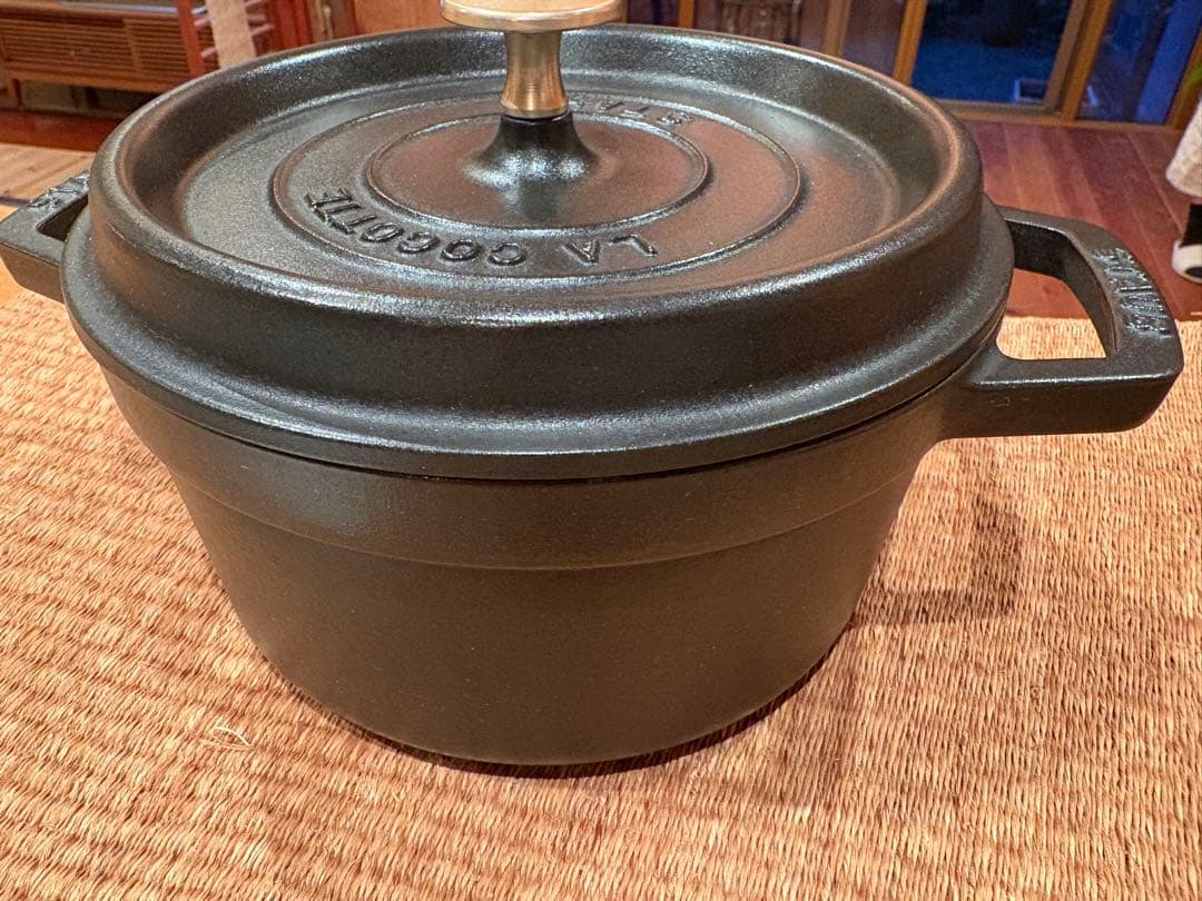 ストウブ　ココットラウンド　20cm 黒