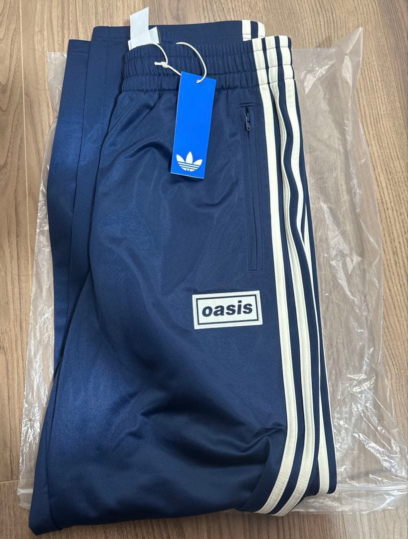 【新品】oasis×adidas トラックパンツ Lサイズ ZS134 ネイビー