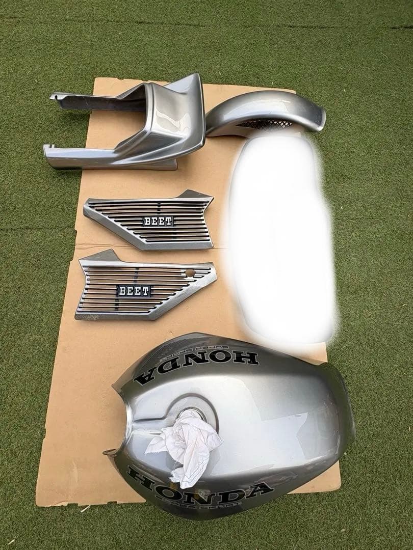 CBX BEET カウルセット ガンメタ