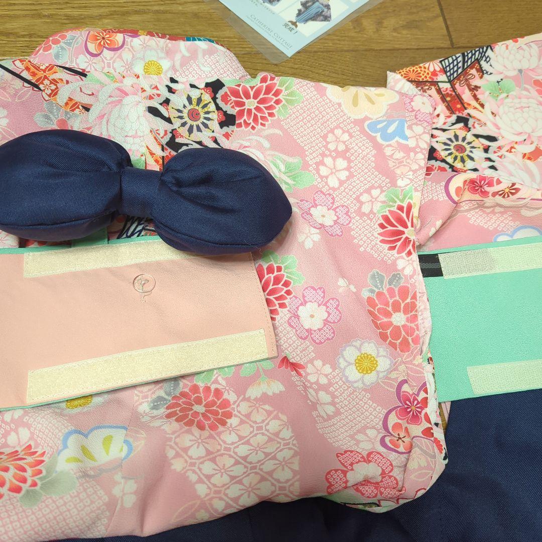 着付け簡単袴セットブーツセット 刺繍入り　いにしえ華車桃×紺袴セット120