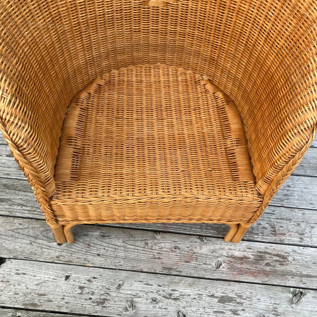 ② 昭和レトロ カザマ 花柄クッション アーチ型ラタンチェア アームチェア