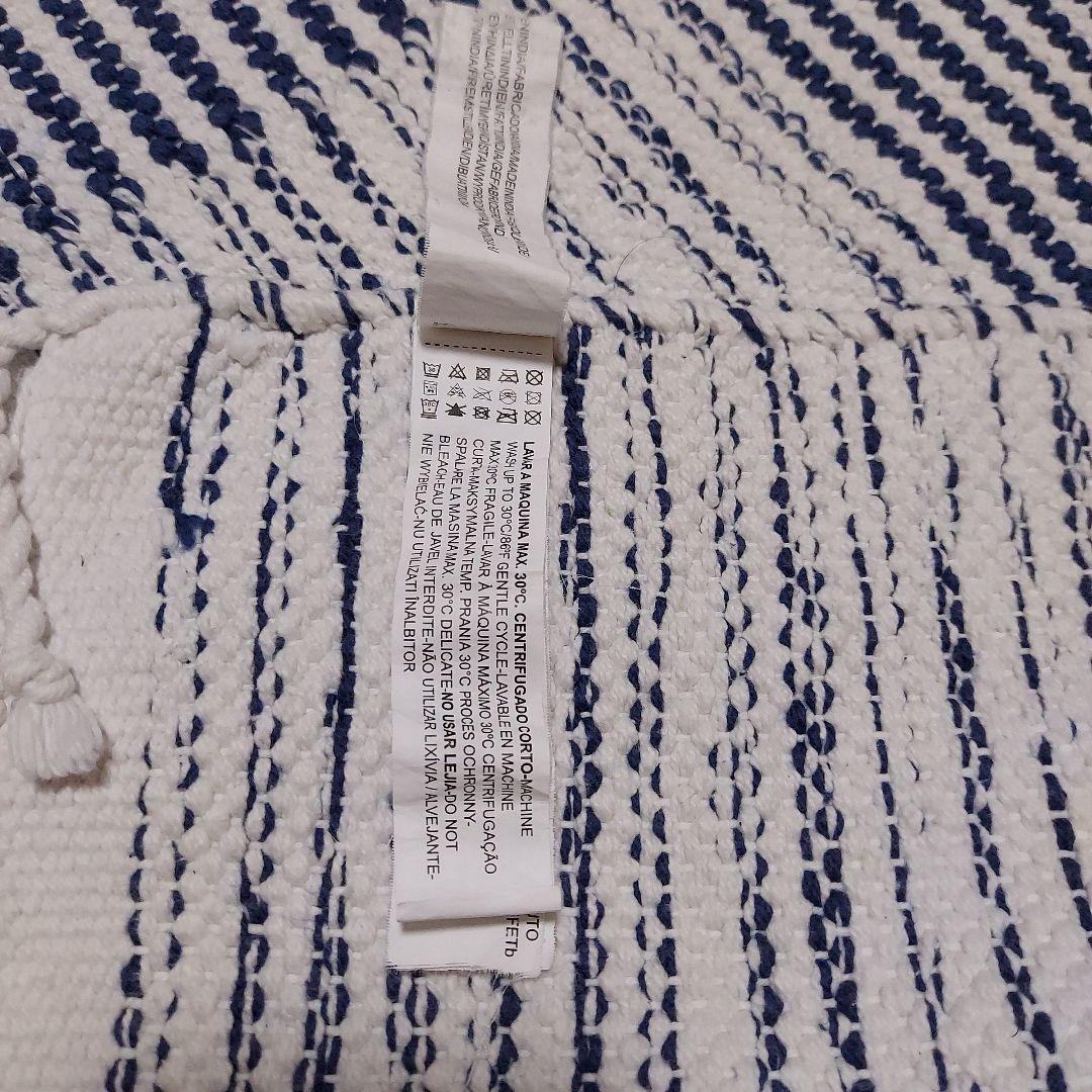 ZARA  コットン製 白と紺ストライプラグ 150×200cm