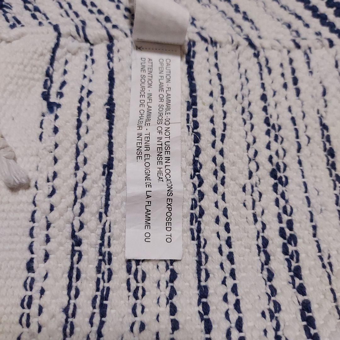 ZARA  コットン製 白と紺ストライプラグ 150×200cm