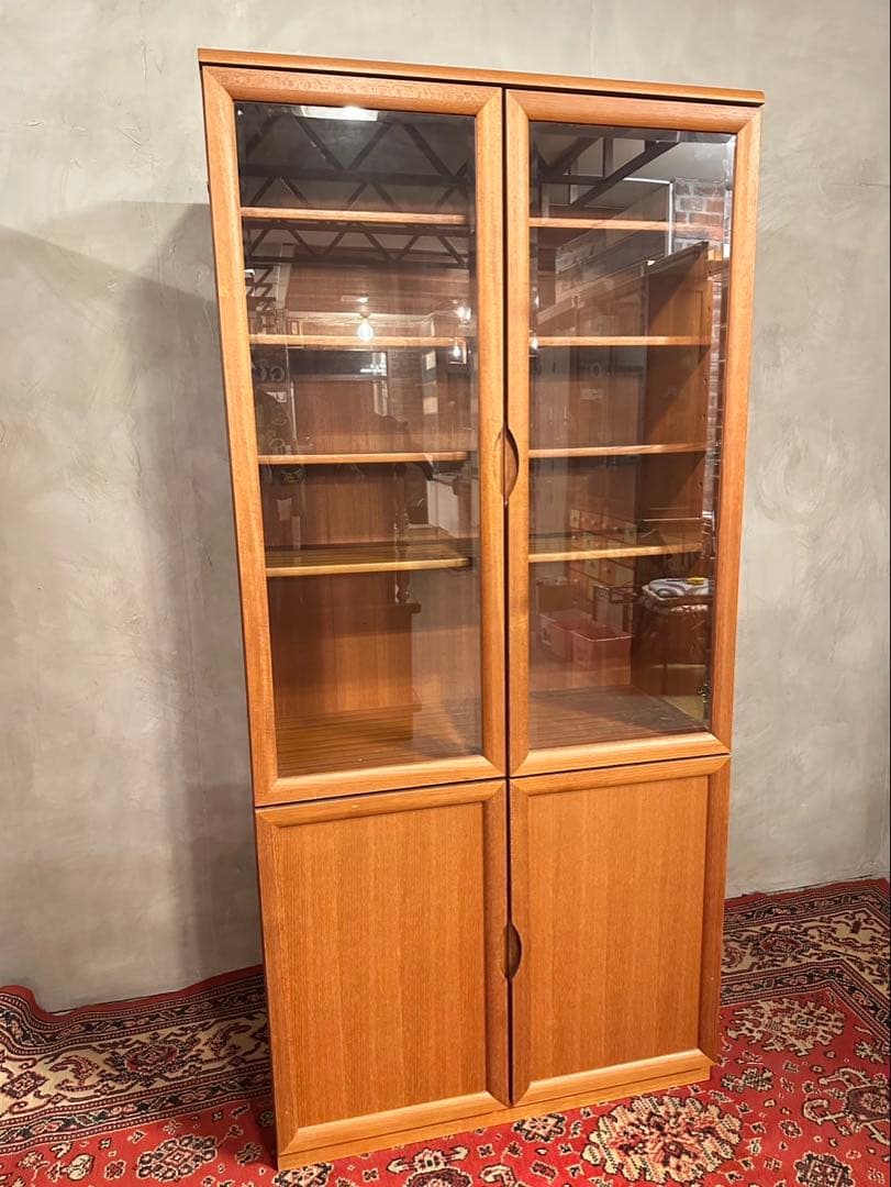 【東京都内23区配送無料】ビンテージ　レトロ　チーク材　食器棚　ショーケース　棚