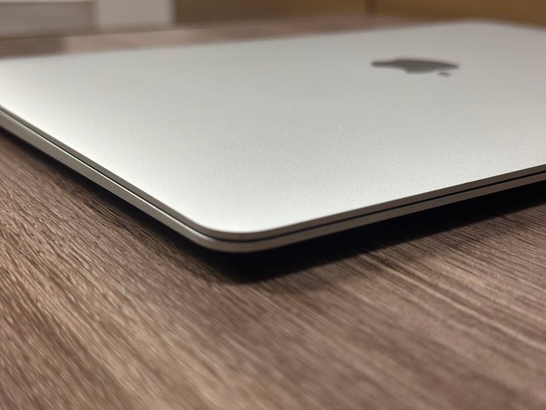 Apple MacBook シルバー