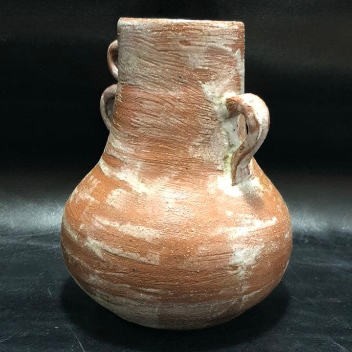 美しい古美術◼️蔵から美しい形状の謎の壺、壷が出てきました。花瓶、花道具、茶道具