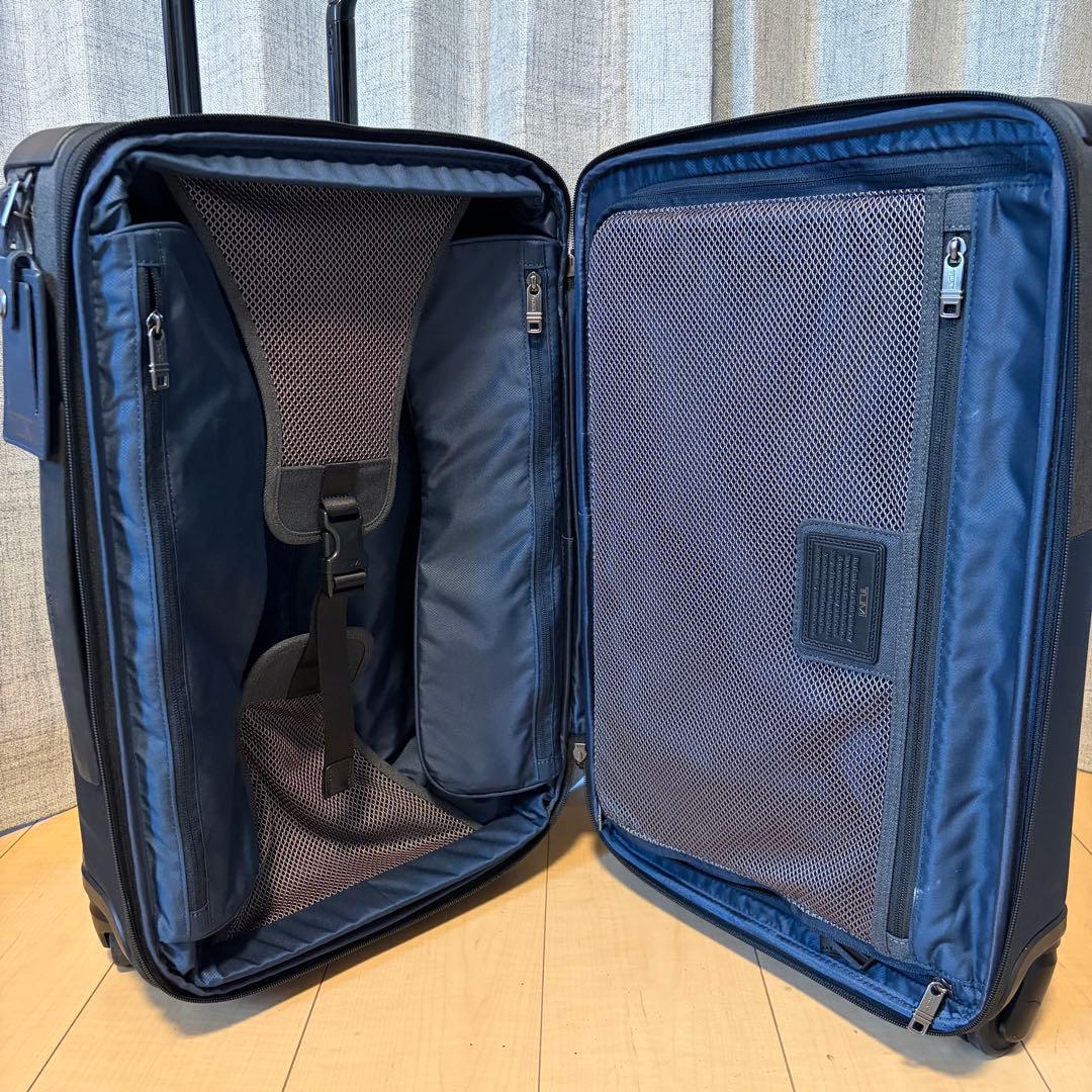 美品　TUMI キャリーケース　4輪 22060na2 エクスパンダブル