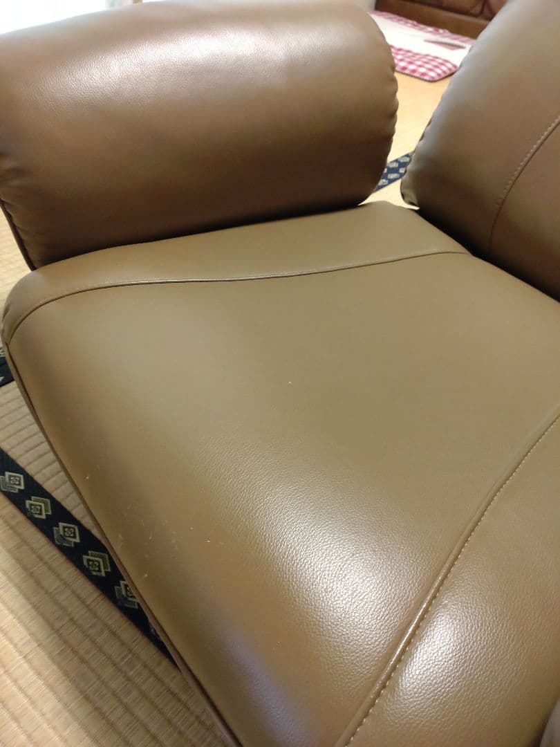 スーパーソフトレザー座椅子　匠　回転、リクライニング付き　1人掛け