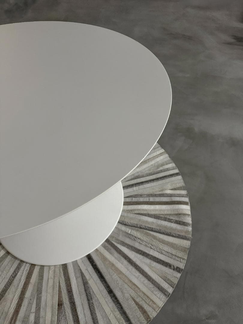 カリガリス BALANCE 円形テーブル