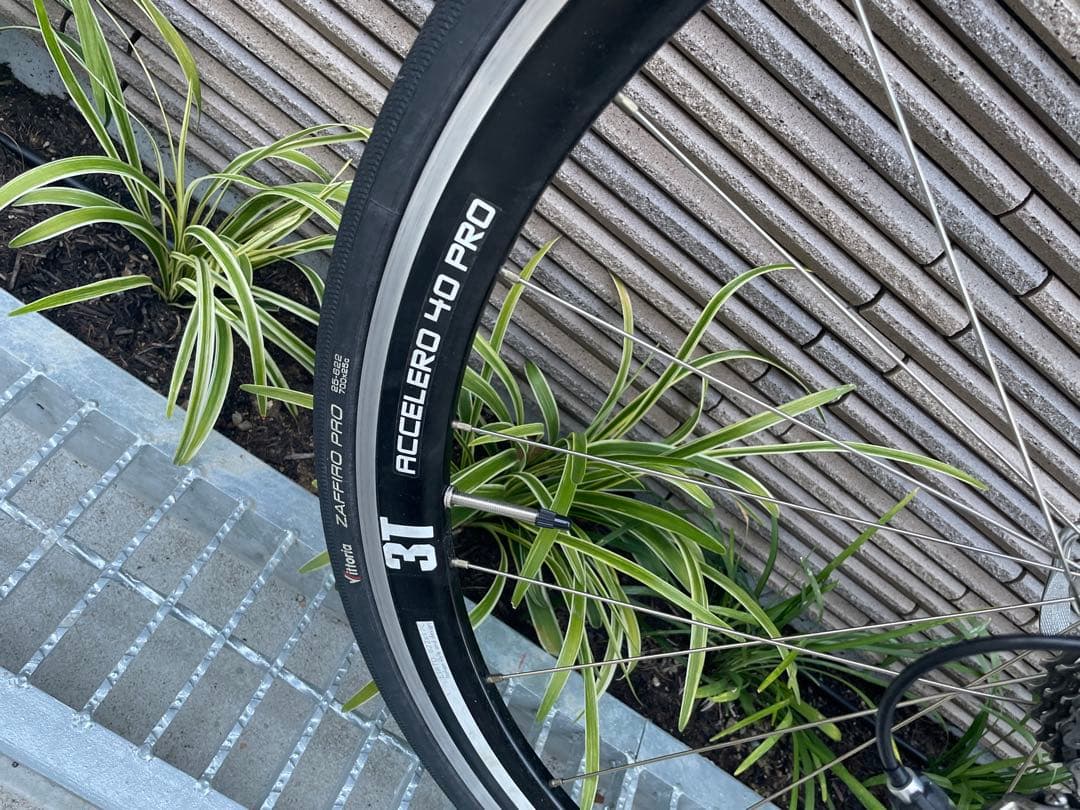 TREK ロードバイク完成車　SRAMコンポ［大阪手渡し歓迎］