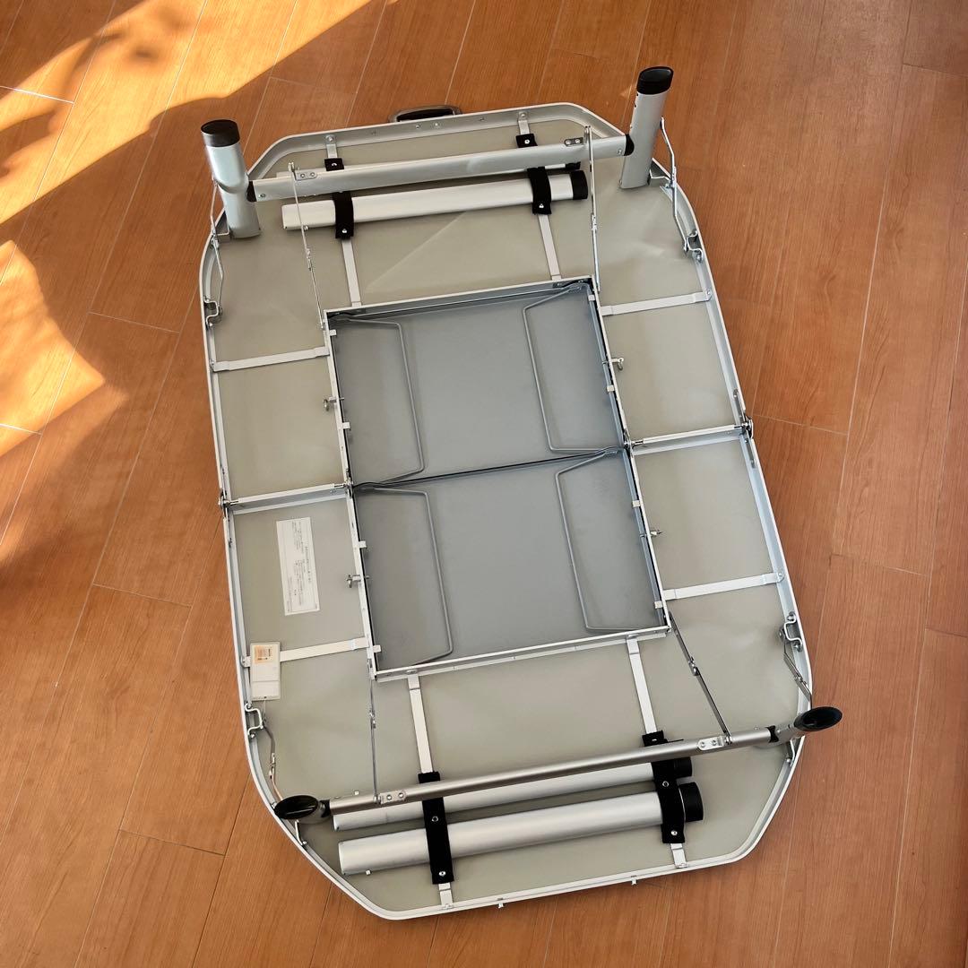 SOUTH FIELD 折りたたみBBQテーブル 125×80cm 焚き火台対応