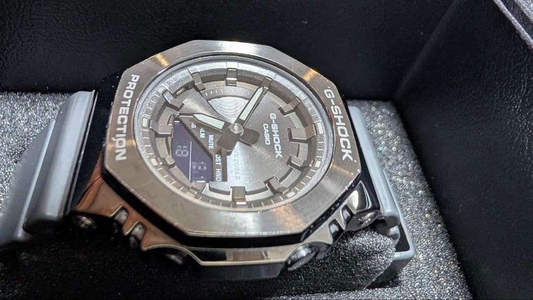 カシオ GM-S2100B-8AJF ダークグレー Gショック