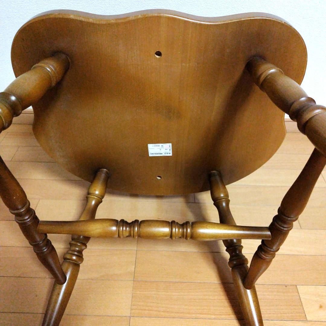 □飛騨産業　肘付ダイニングチェア・特別お値下げ【キツツキマーク】