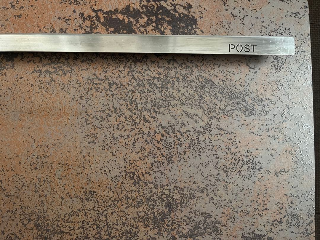 【再販・転売OK、ほぼ新品】郵便ポスト　ノイエキューブ　ラミナム