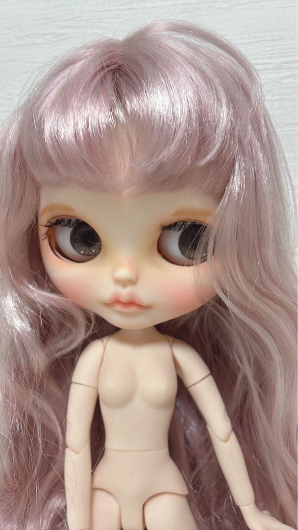 アイシードール　ピンクグレーヘア