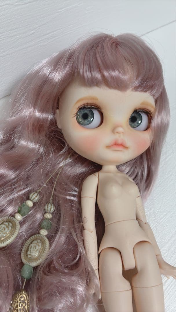 アイシードール　ピンクグレーヘア