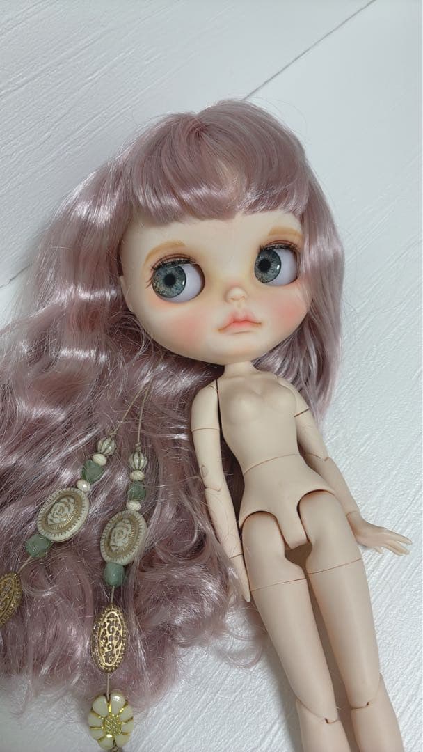 アイシードール　ピンクグレーヘア