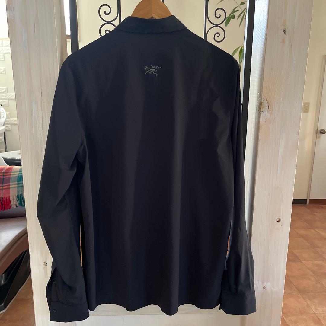 Arc'teryx 長袖シャツ 黒
