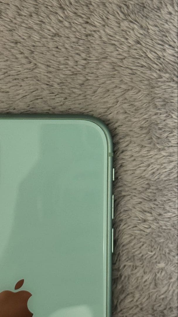 iPhone11 128GB グリーン au SIMロックあり バッテリー93%