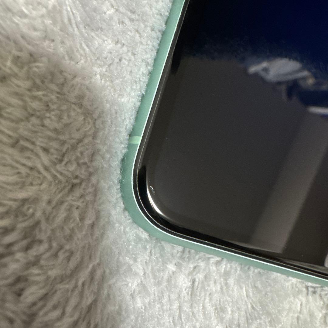iPhone11 128GB グリーン au SIMロックあり バッテリー93%