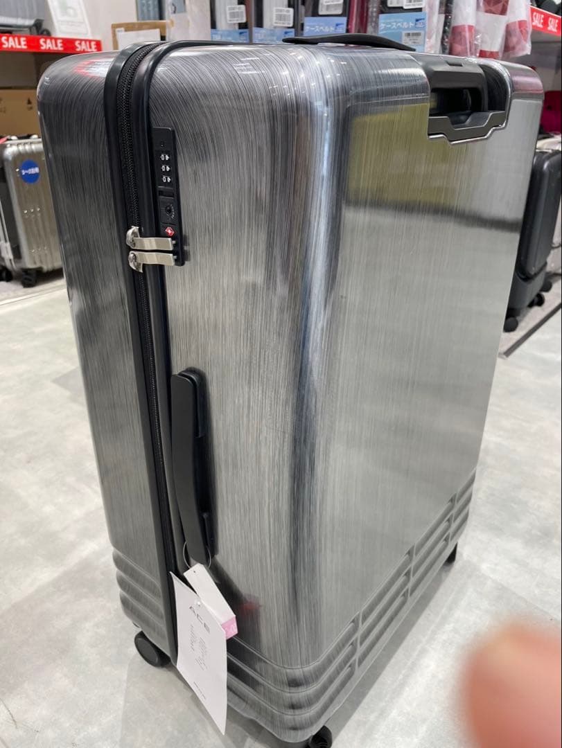 けー　【新品未使用】ACE ブラックヘアライン　スーツケース　TSAロック