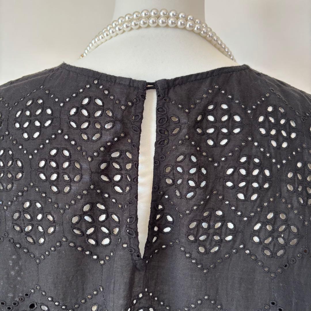 美品 トゥモローランド サークルフラワーエンブロイダリーティアードブラウス　黒