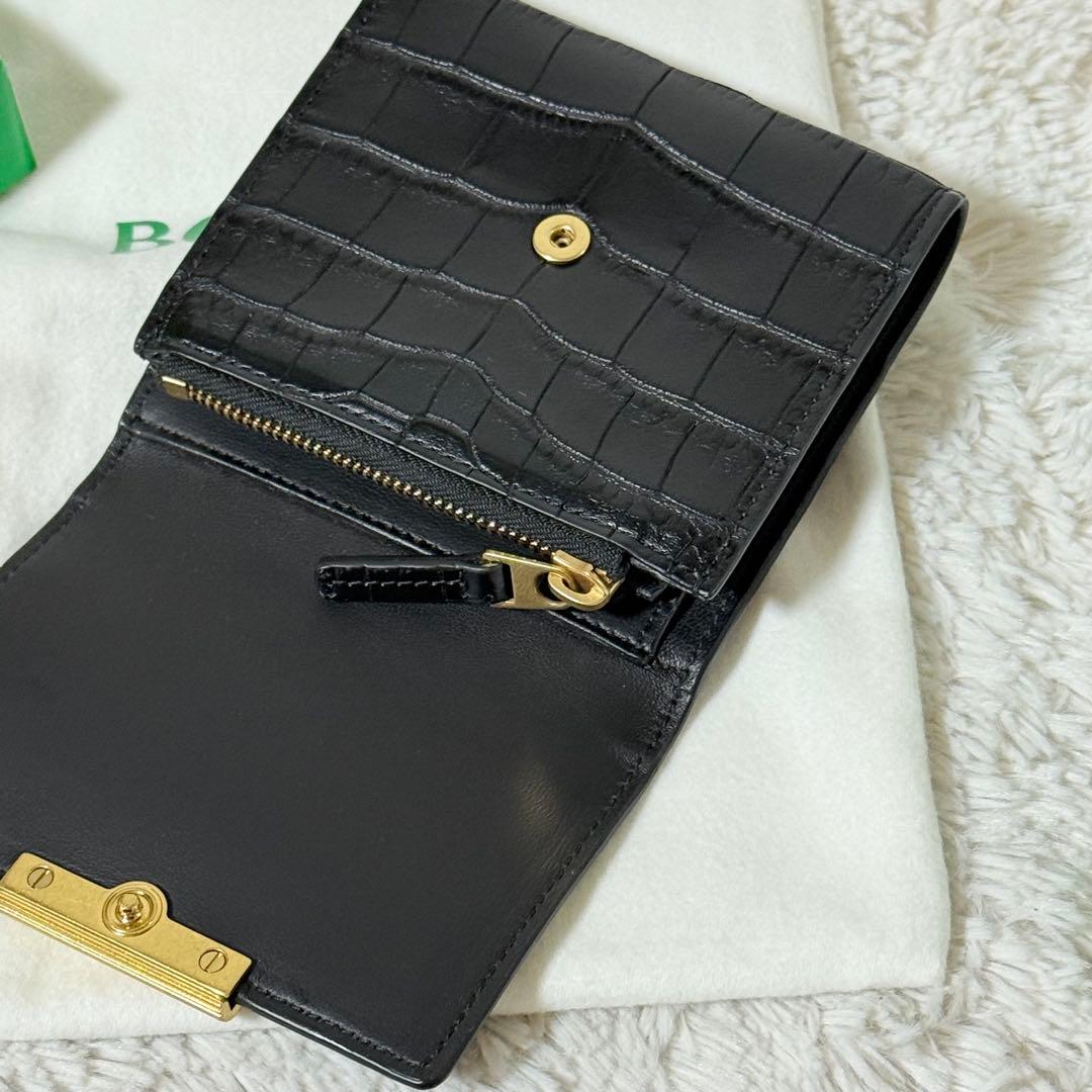 ⭐️新品未使用⭐️　ボッテガヴェネタ　クロコ型押し　三つ折り財布　ブラック　レザー