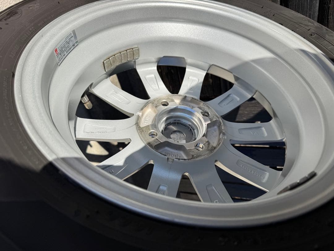 2022年製バリ山‼️軽自動車‼️155/65R14 スタッドレスタイヤ‼️ヨコハマ‼️