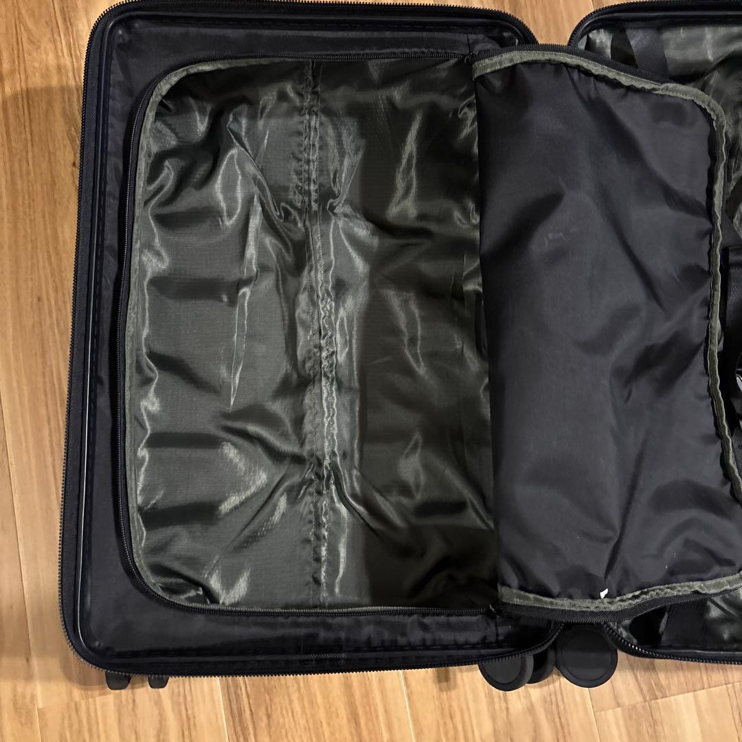 innovator ネイビー キャリーケース